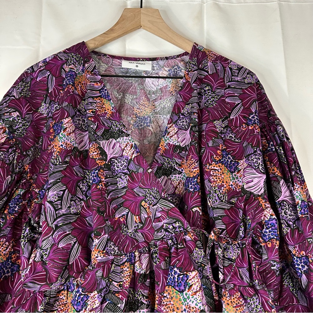KIKA VARGAS Women’s Size XL Top Blouse Wrap Style Peplum Floral Purple NWT - Picture 8 of 16